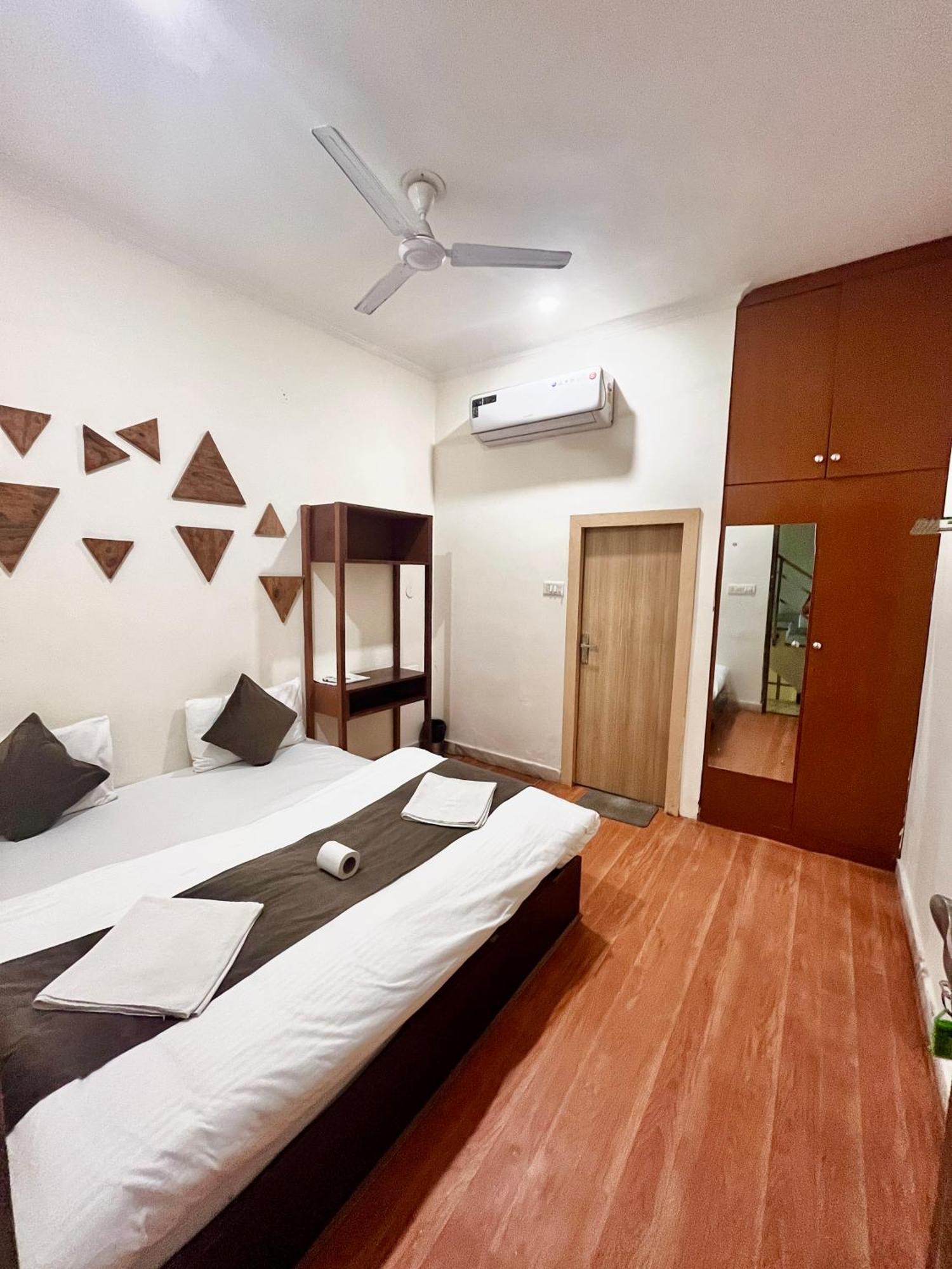 Hot - House Of Travellers Taj View Hostel Agra  Buitenkant foto